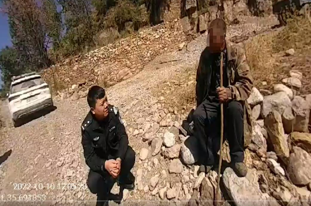 喜迎二十大忠诚保平安视频,民警喜迎二十大忠诚保平安纪实