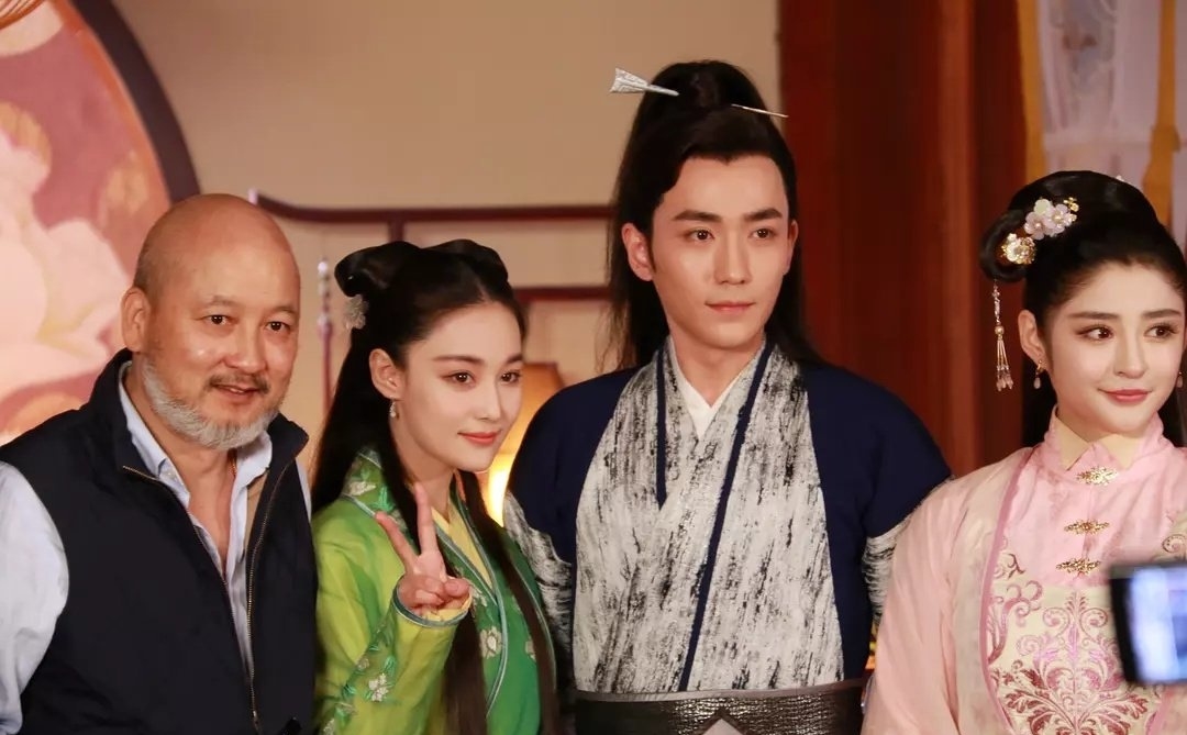 朱一龙春日风筝随拍,朱一龙风筝