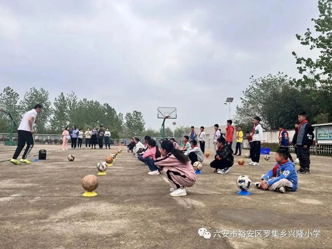 安阳市曙光学校开展名师送教活动,学校开展送教帮扶