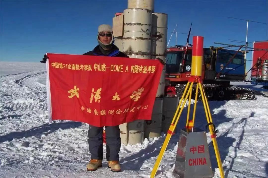 环抱东湖水，坐拥珞珈山！武汉大学：百卅恢宏享盛誉，峭峻风骨育栋梁！