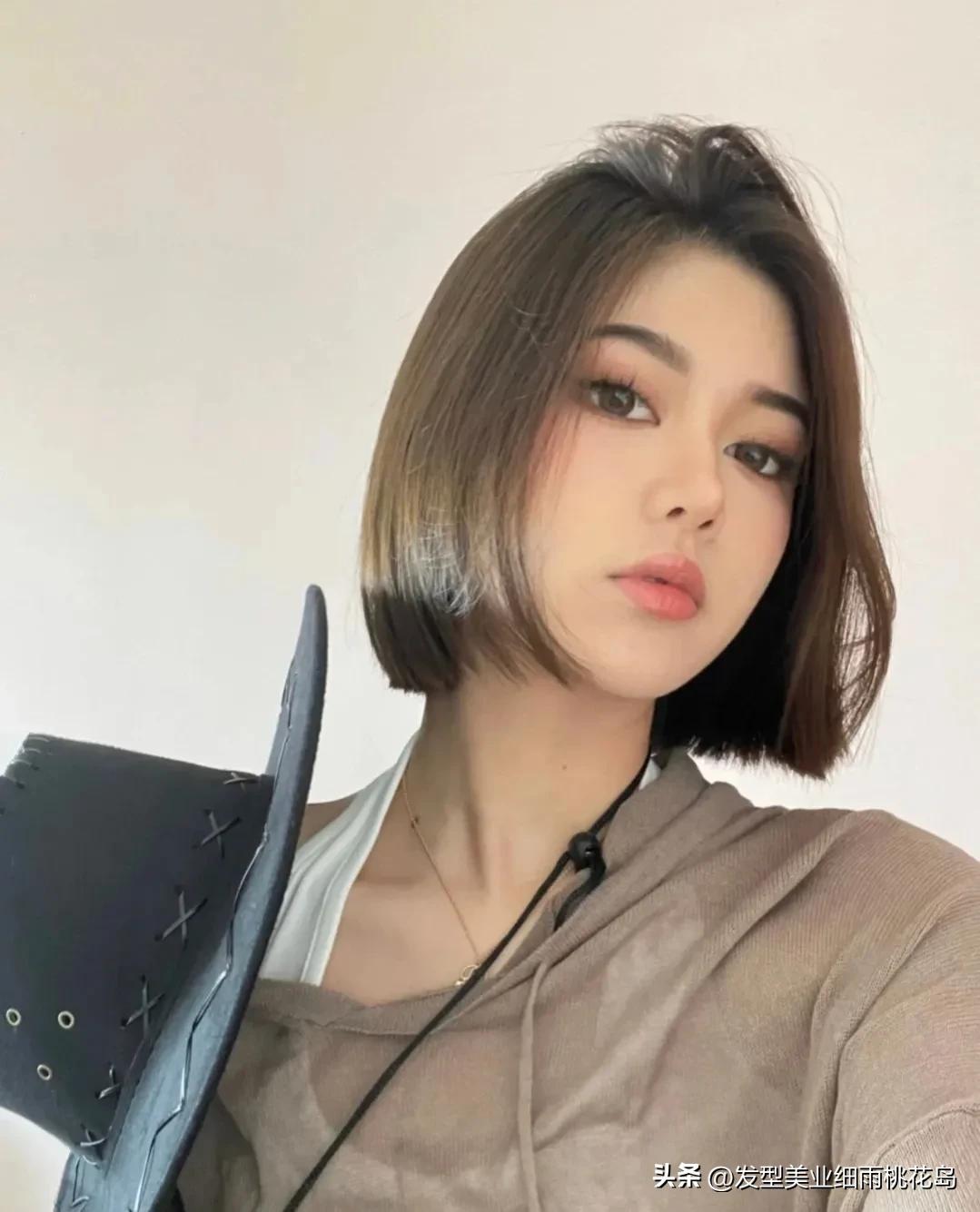 冷艳短发礼服,中短发冷艳妆容