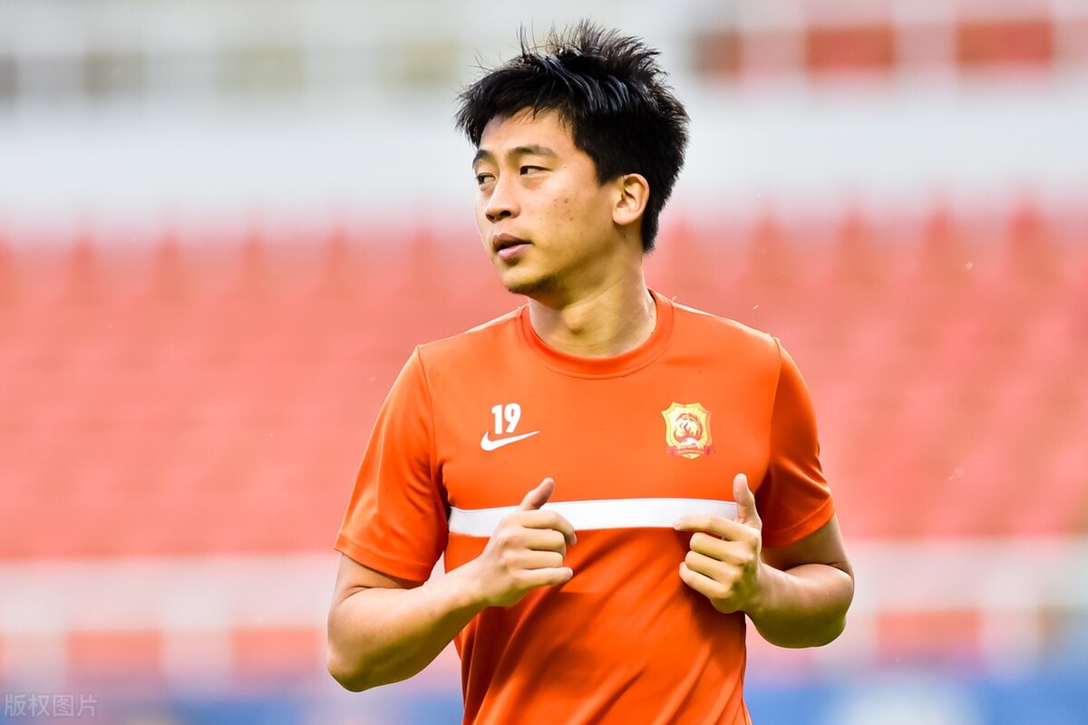 武汉三镇李金羽,李金羽去国家队还在武汉队吗