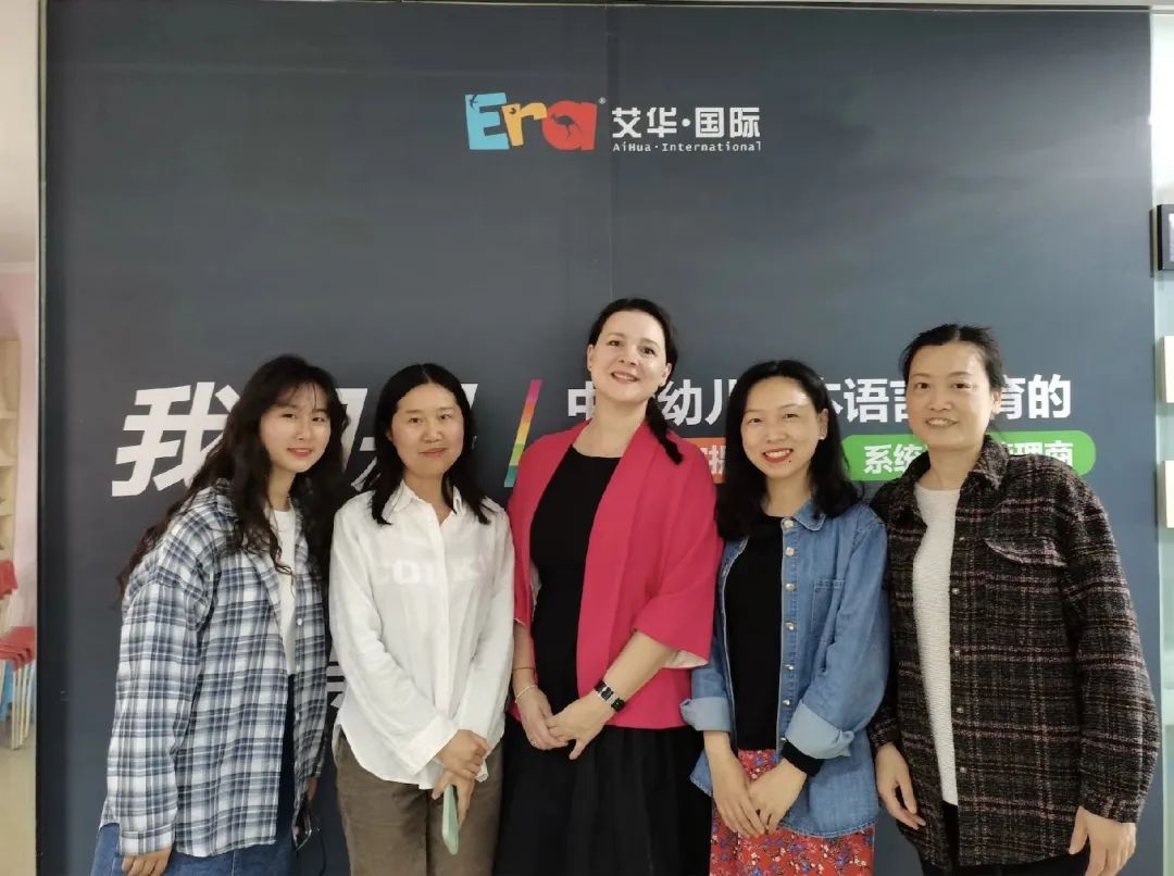 法国欧坦市市长一行来渝交流考察,法国欧坦市市长访问学校