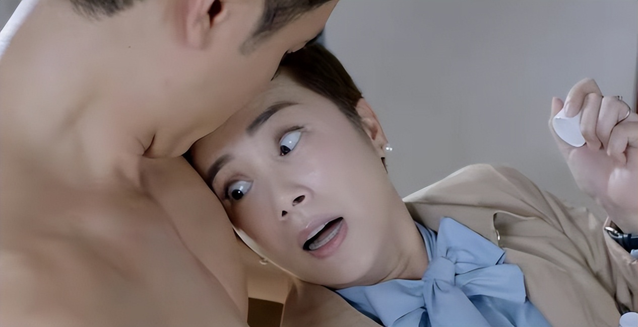 大瓜！老公出轨成性，妻子热衷“*养包**”鲜肉，开放式婚姻成流行？