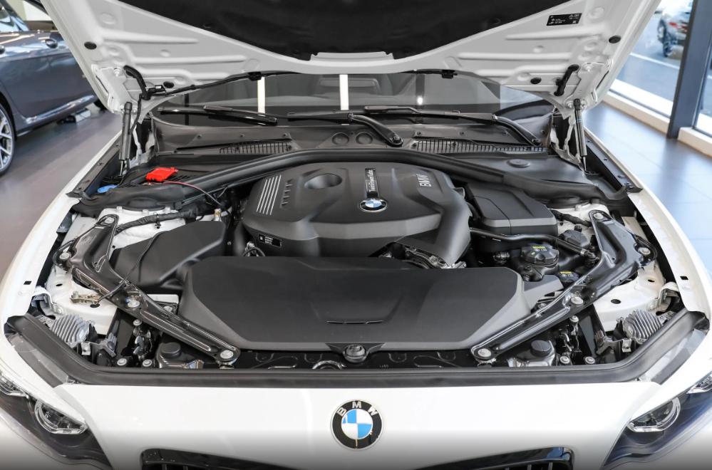 喜欢敞篷买m4还是z4,喜欢硬顶敞篷