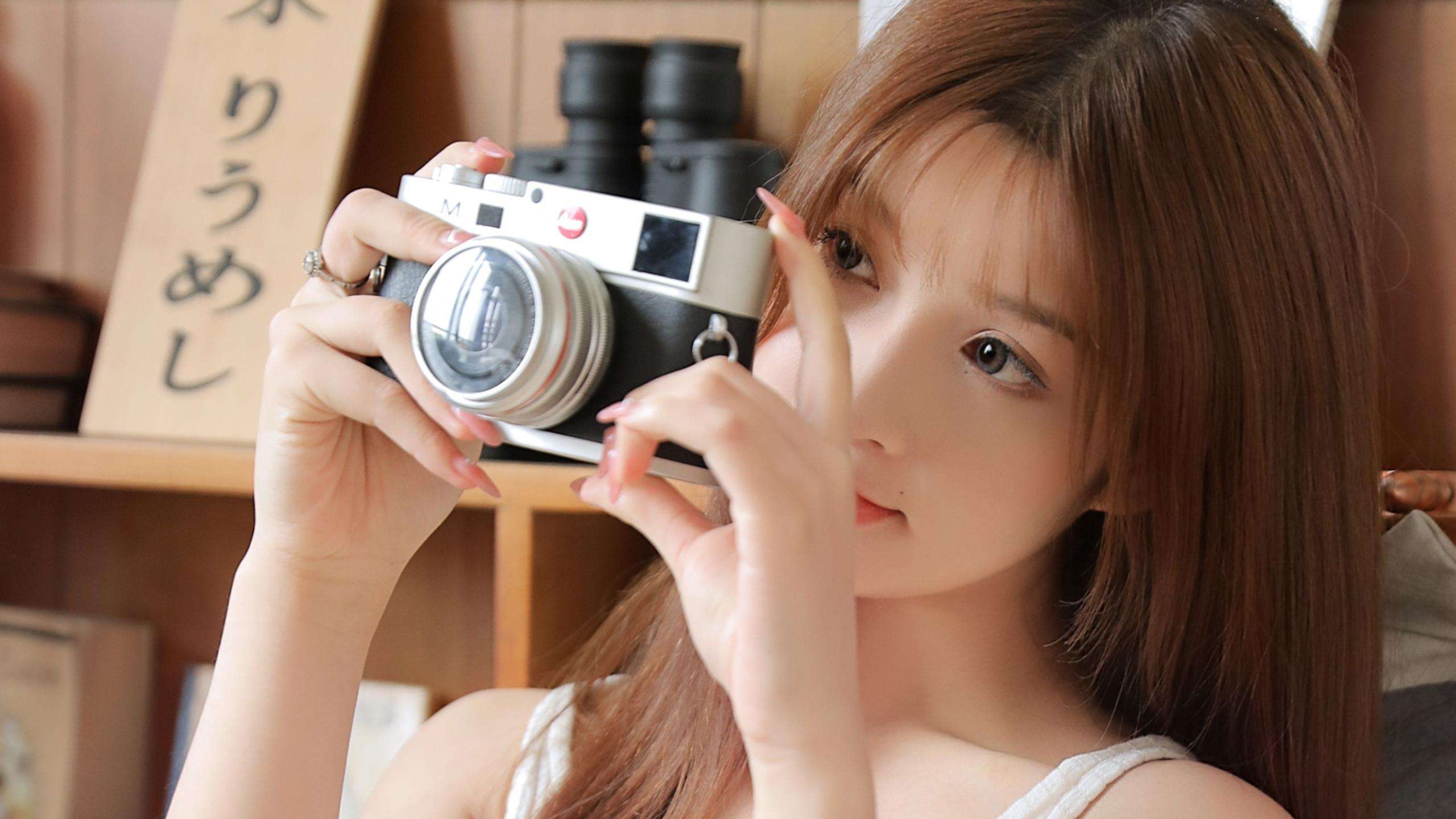 十大平价抗皱美白精华,抗老保湿美白精华如何搭配