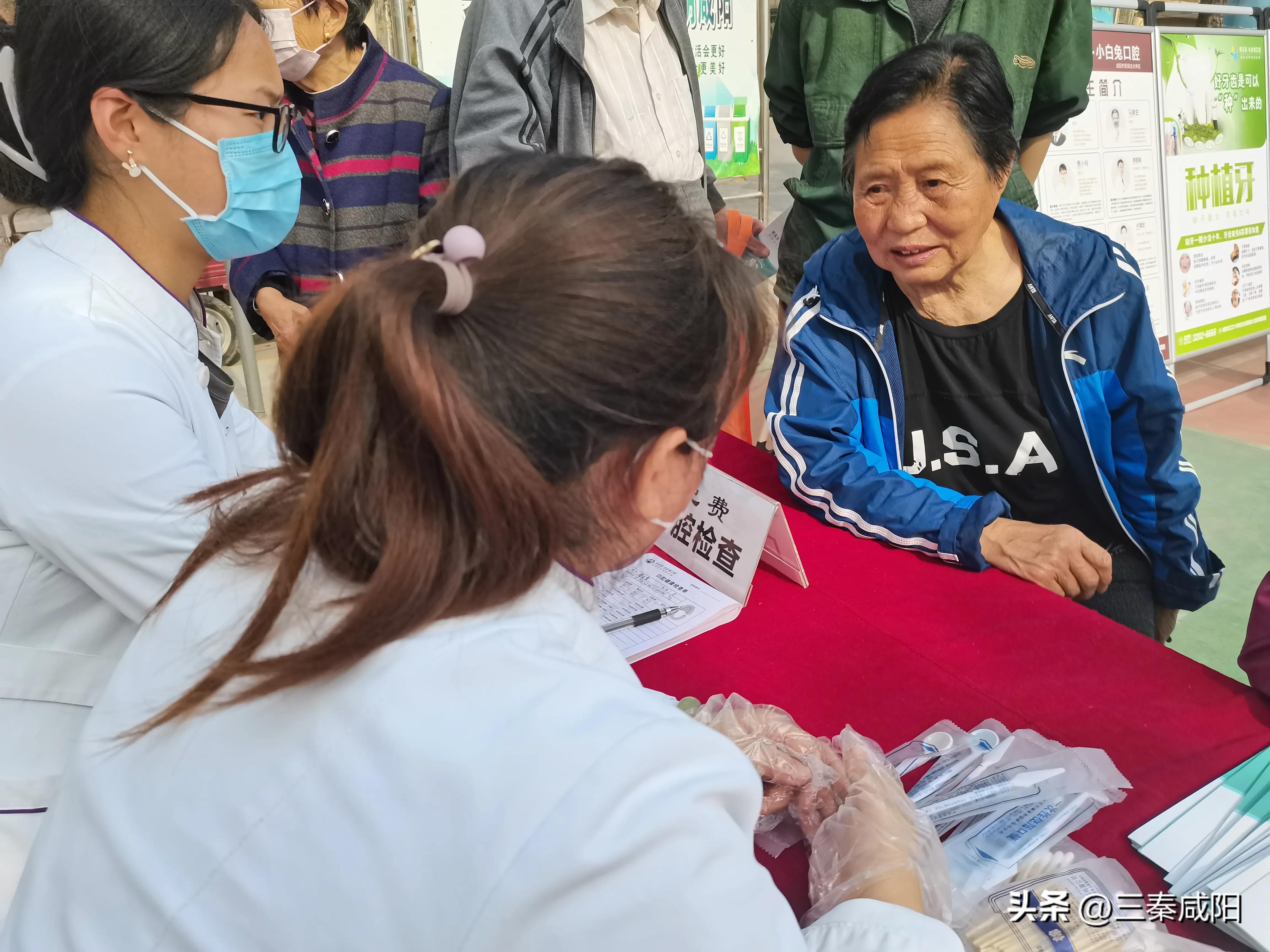 政协委员进社区暖心义诊送健康,健康义诊进乡村服务百姓暖人心