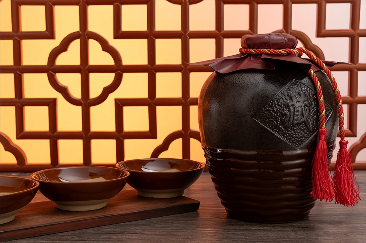 低端白酒代理如何起步做,白酒市级代理怎么运作