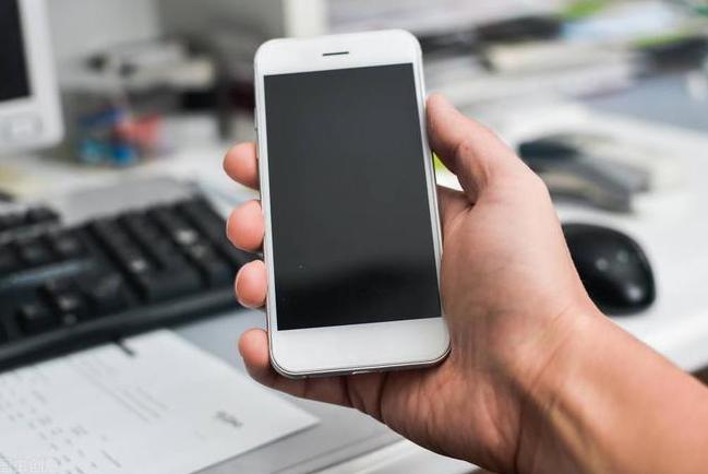 手机出现五种情况你可能已被监控,手机出现七种情况有可能被监听了