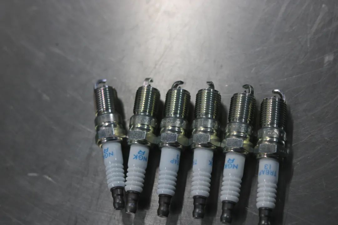 12款经典gl8车身翻新,怪兽修车老车翻新