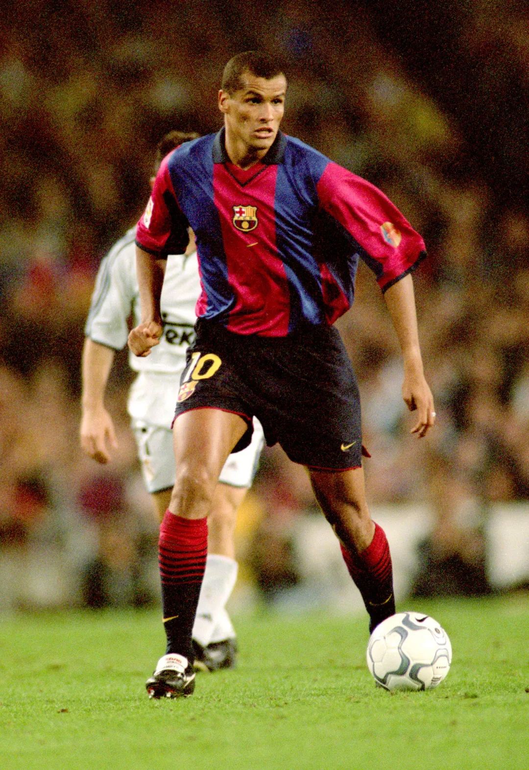 在诺坎普跳起的美丽桑巴