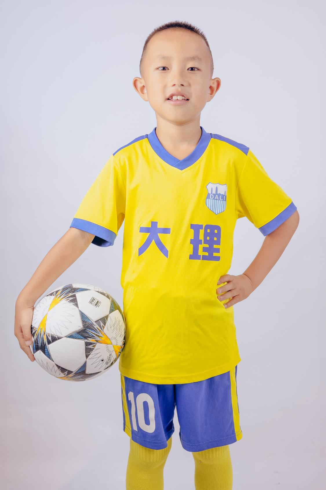 第十届曹灿杯云南省晋级名单,大理飞扬第八届曹灿杯少年组