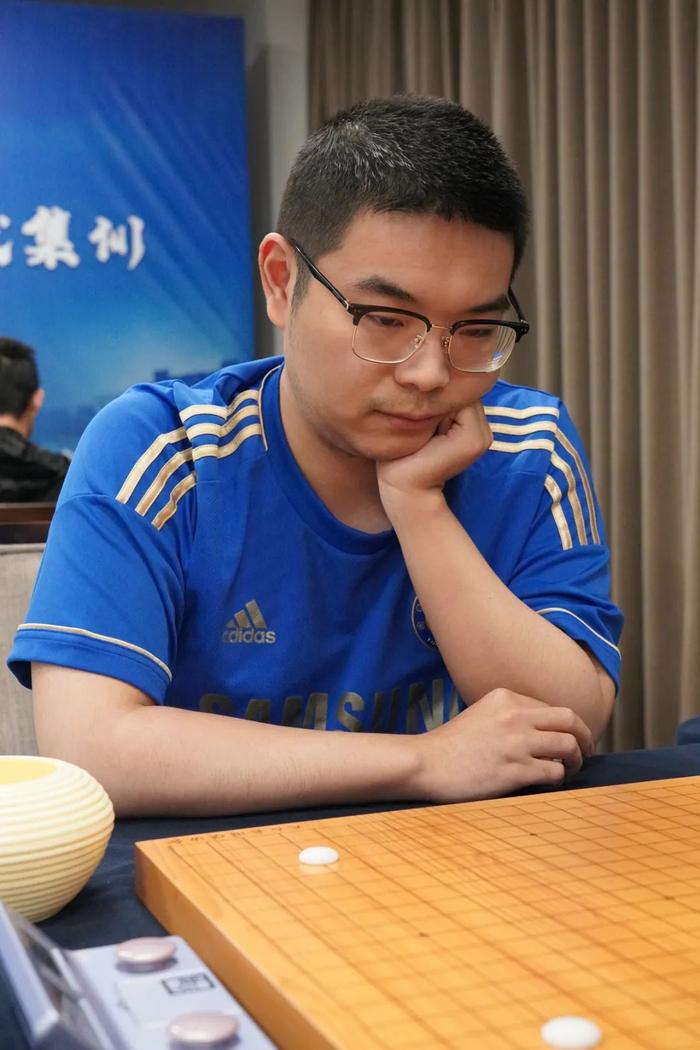 亚运会围棋选拔第三轮棋谱柯洁,亚运会围棋柯洁战绩