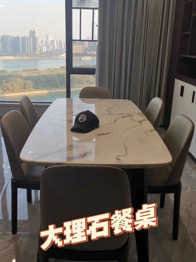 岩板餐桌跟天然石餐桌哪个好,七星石餐桌和岩板餐桌区别