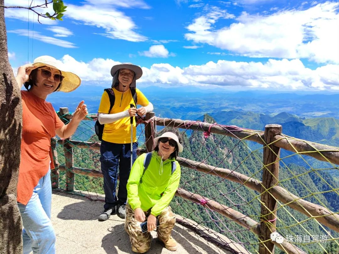 莽山五指峰景区,蟒山国家森林公园旅游攻略