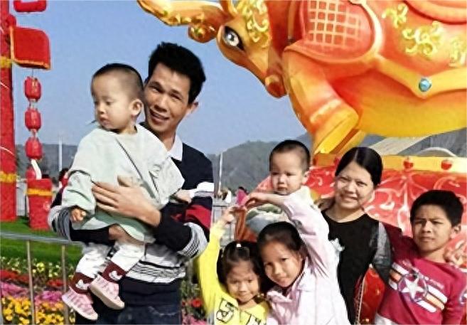 那年，我硬生生的被一个女生灌醉，第二天醒来发现躺在她的床上