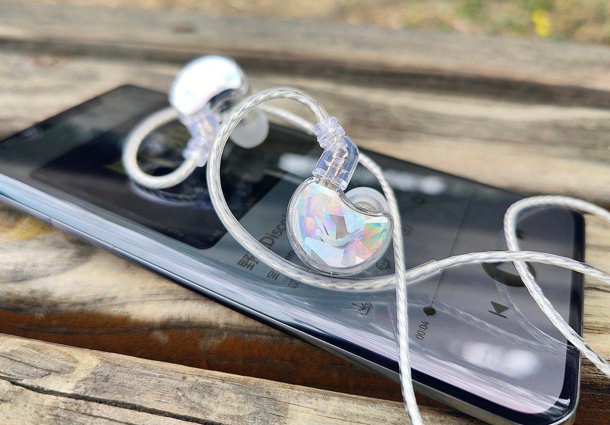 千万别花冤枉钱！值得买的换线耳机TFZNO.3Pro测评