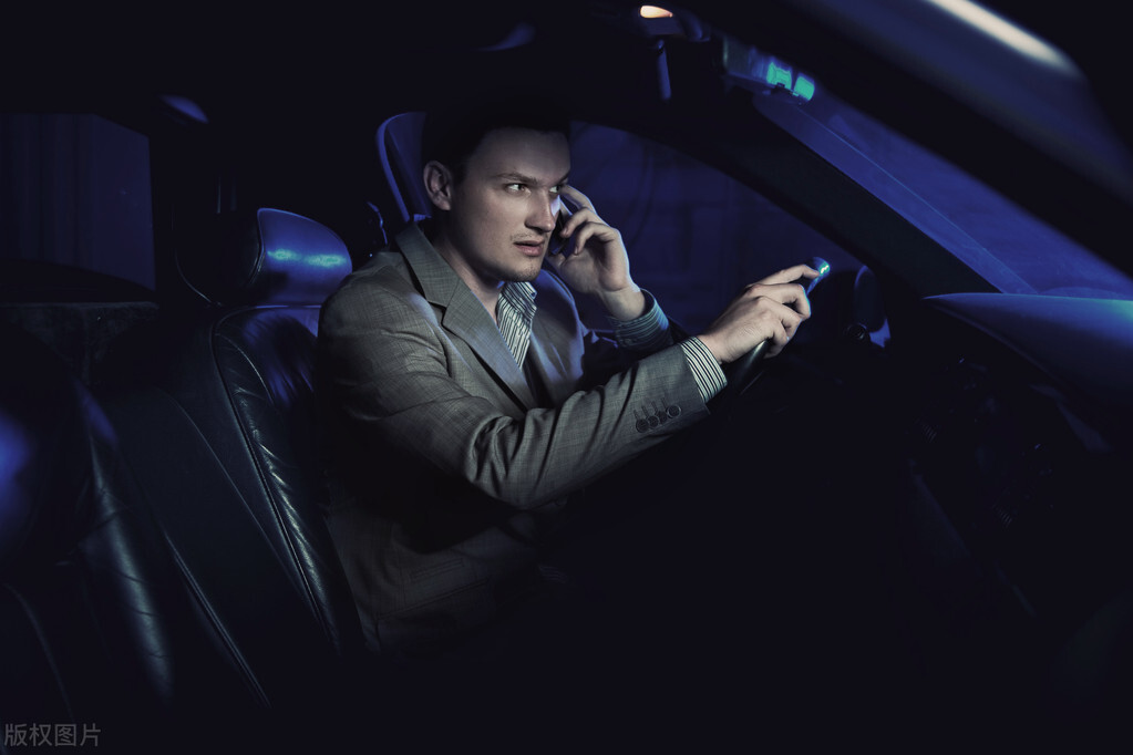 开车遇到碰瓷应该怎么做,碰瓷遇到硬茬子瞬间怂了