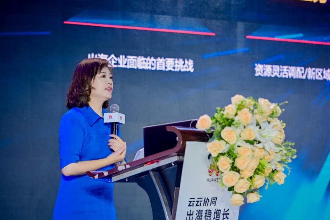 这组广告，透露了互联网企业如何将生意做到全世界