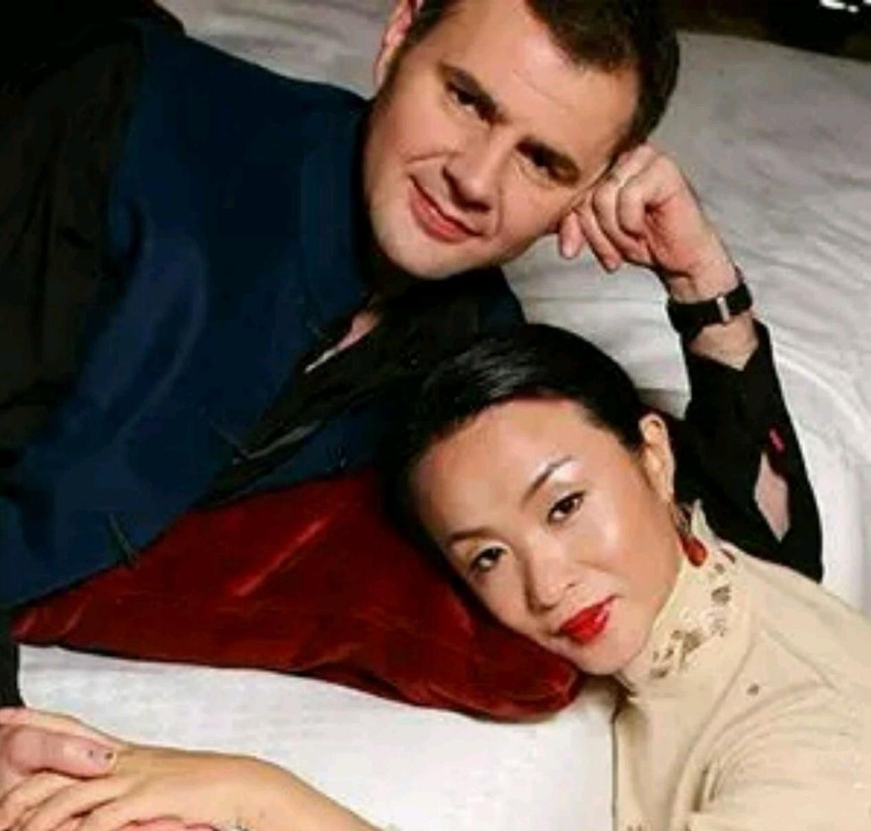 金星复婚：18年分居，重燃旧爱火花