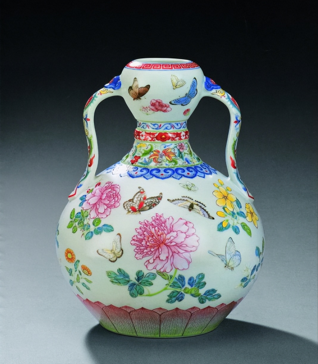 附近艺术品拍卖行,拍卖行艺术品