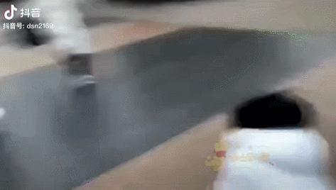 凌晨超5000人买迪士尼玩偶,凌晨3点超5000人迪士尼排队买玩偶