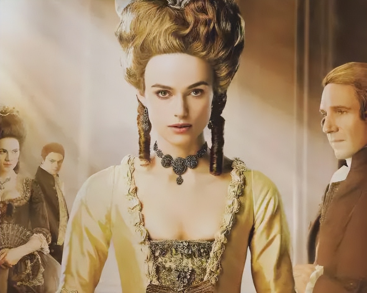 加勒比海盗里面的美女凯拉奈特莉,凯拉奈特莉哪部电影最好看