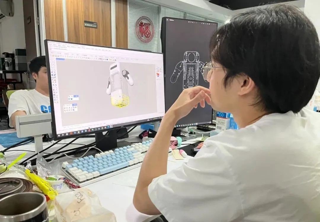 采访！6号星球新品电玩飞机杯颠覆行业背后的故事！情趣大事件