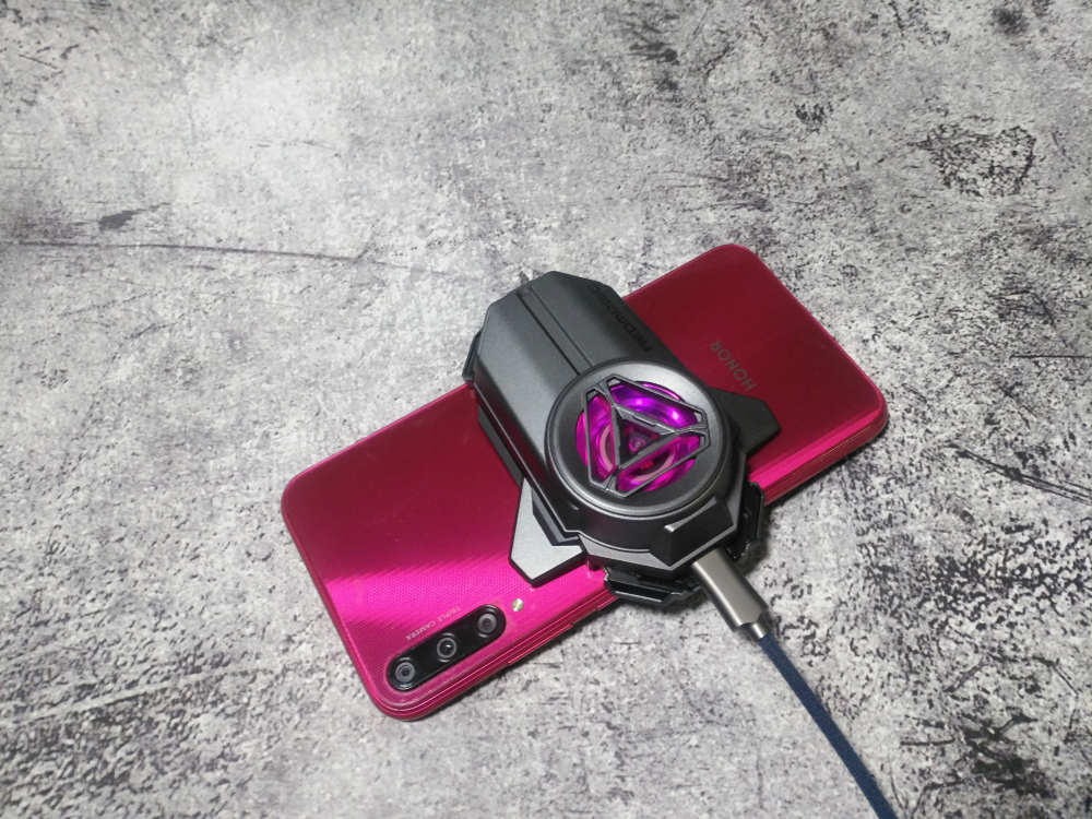 红魔涡轮散热背夹其他手机能用吗,红魔5g游戏手机散热真实效果