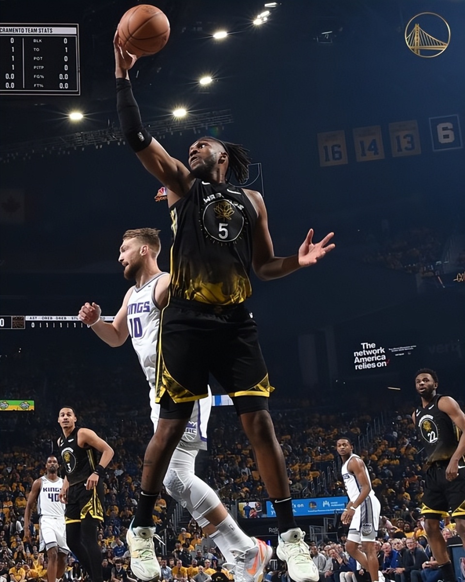 库里打疯了一战创4大纪录,打疯的库里