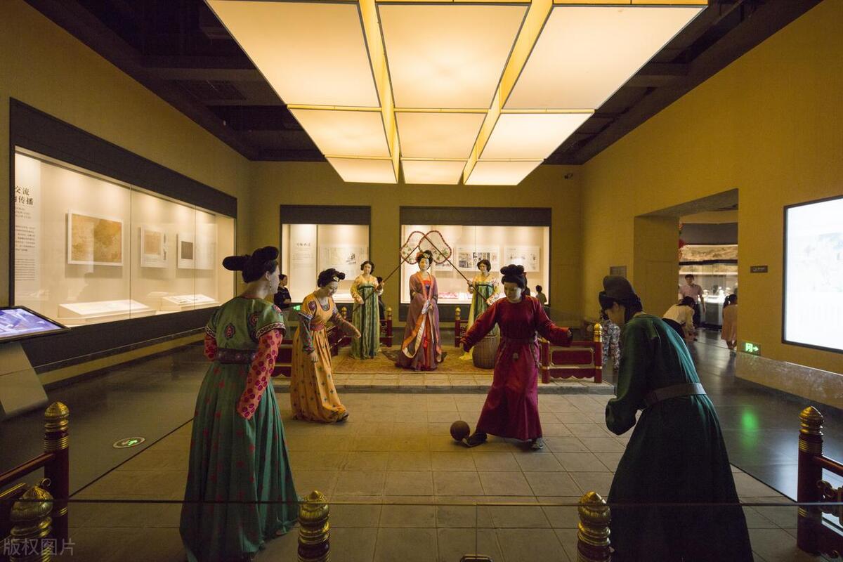 “足球想对蹴鞠说”之三：你就是我，更深邃的我