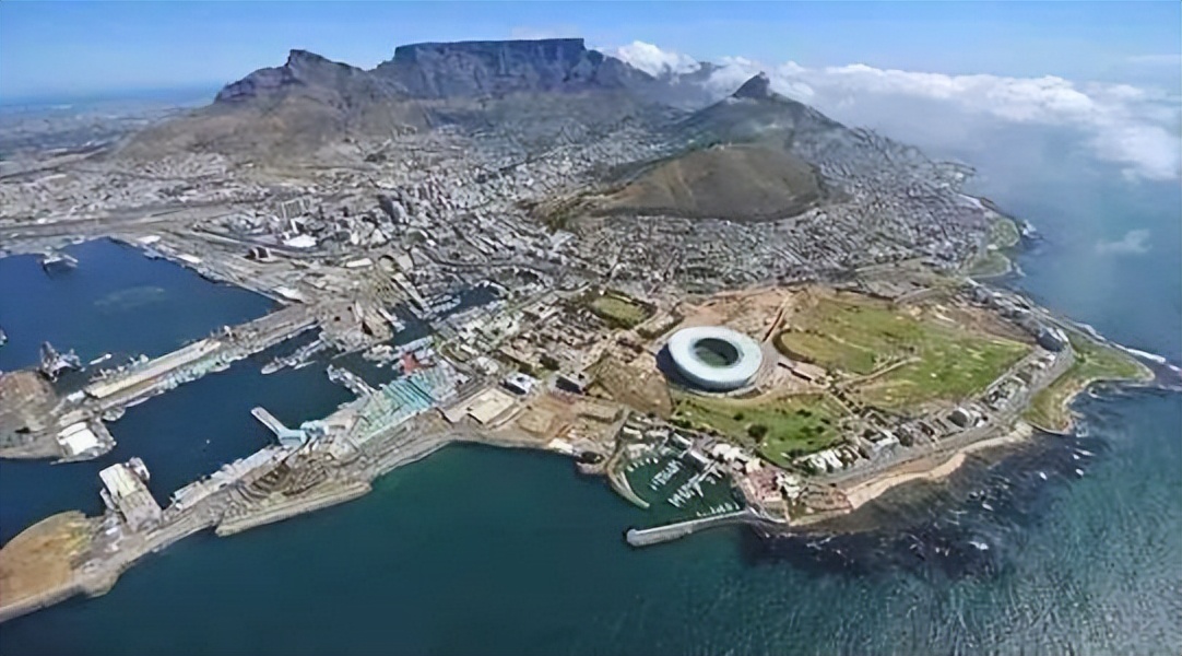 仅凭一己之力，毁掉非洲唯一的发达国家！南非是如何走向衰落的？