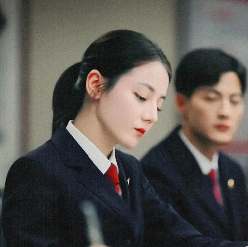 迪丽热巴公诉演技,迪丽热巴化身检察官