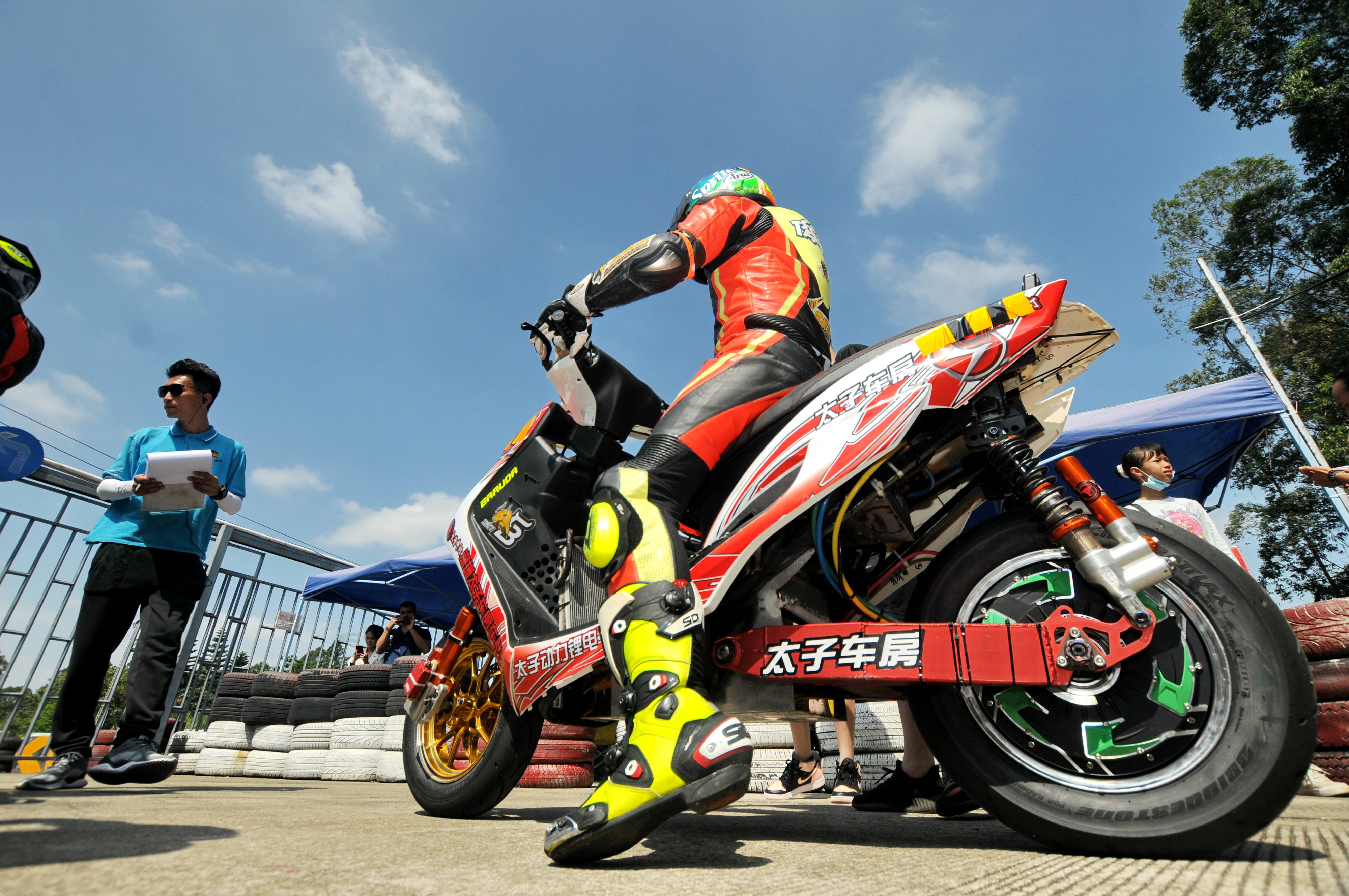 薛文俊昆明赛车场,薛文俊全顺