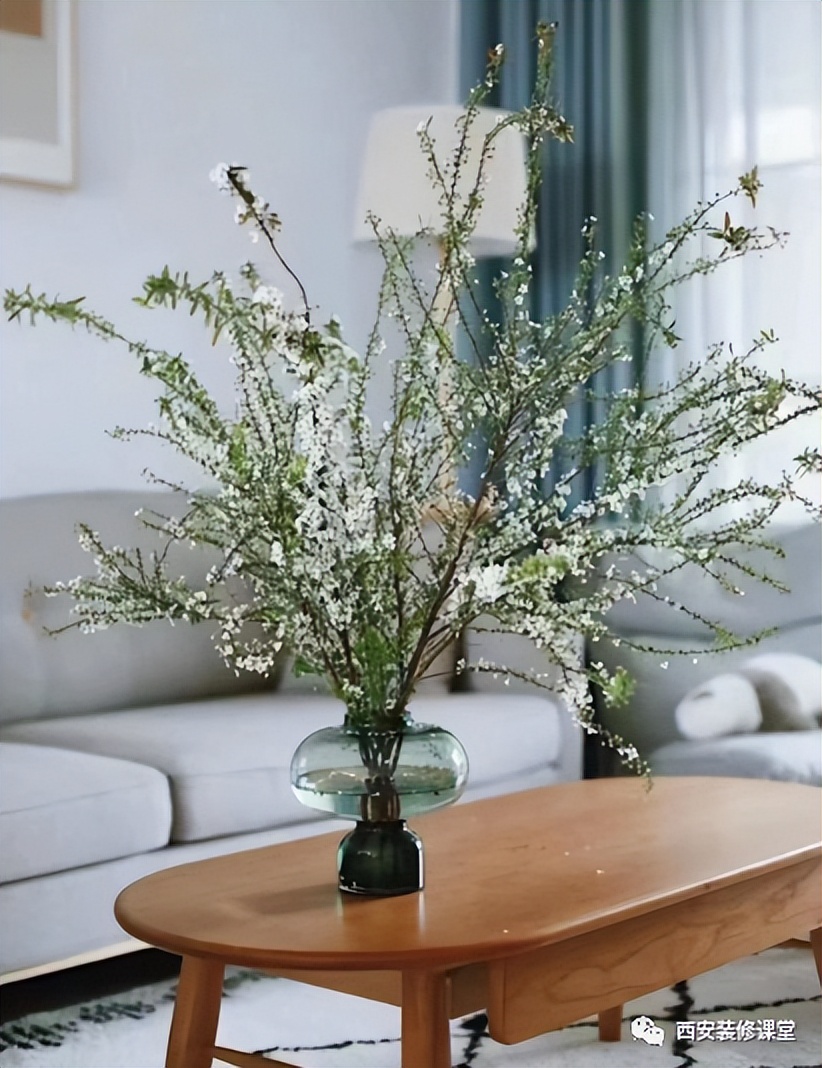 室内绿植软装搭配案例怎么摆,绿植与轻奢结合的软装搭配