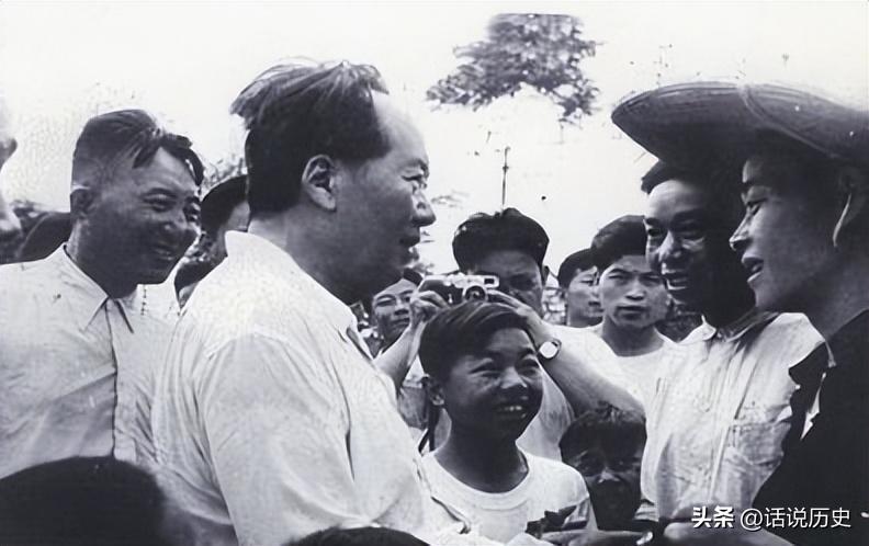 变态的纳粹德国,*光脱**犹太人女人衣服,集体*杀屠**!