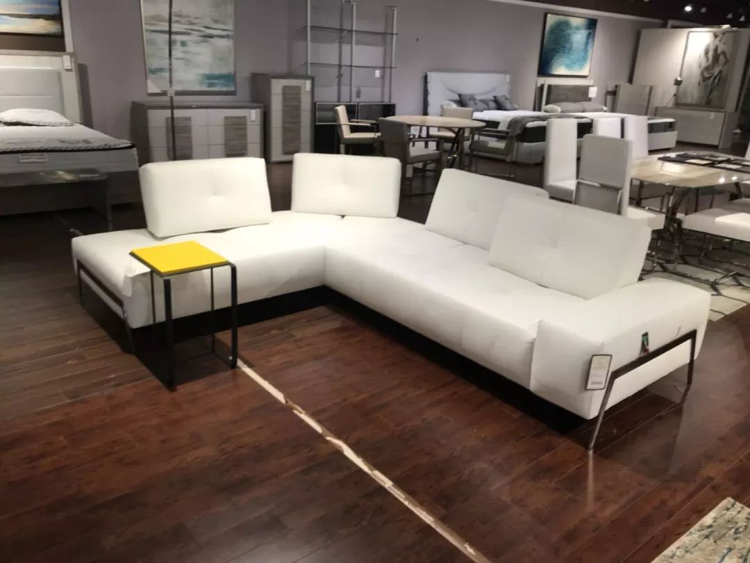 为什么实体店沙发比网购沙发软,为什么网上的沙发比实体店便宜