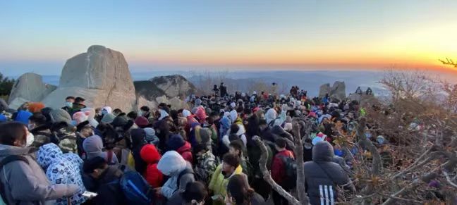 为何国内游比国外游更贵？