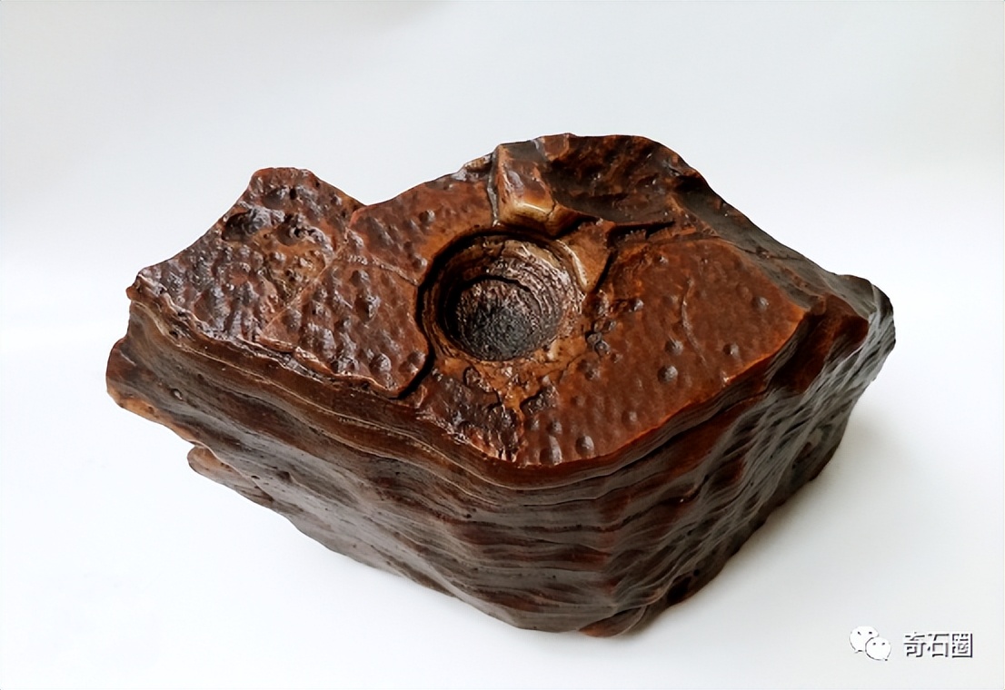 “带窝窝的石头”入围作品展播