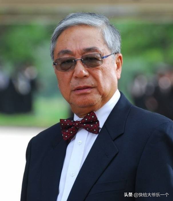 曾江黄药师射雕最经典镜头,射雕英雄传黄药师回忆往事