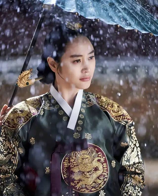 tvn最近出的好看的剧,tvn专出高分剧