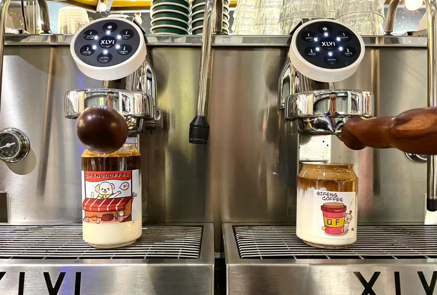 县城的咖啡店，一杯30元，日入27000元，怎么做到的？