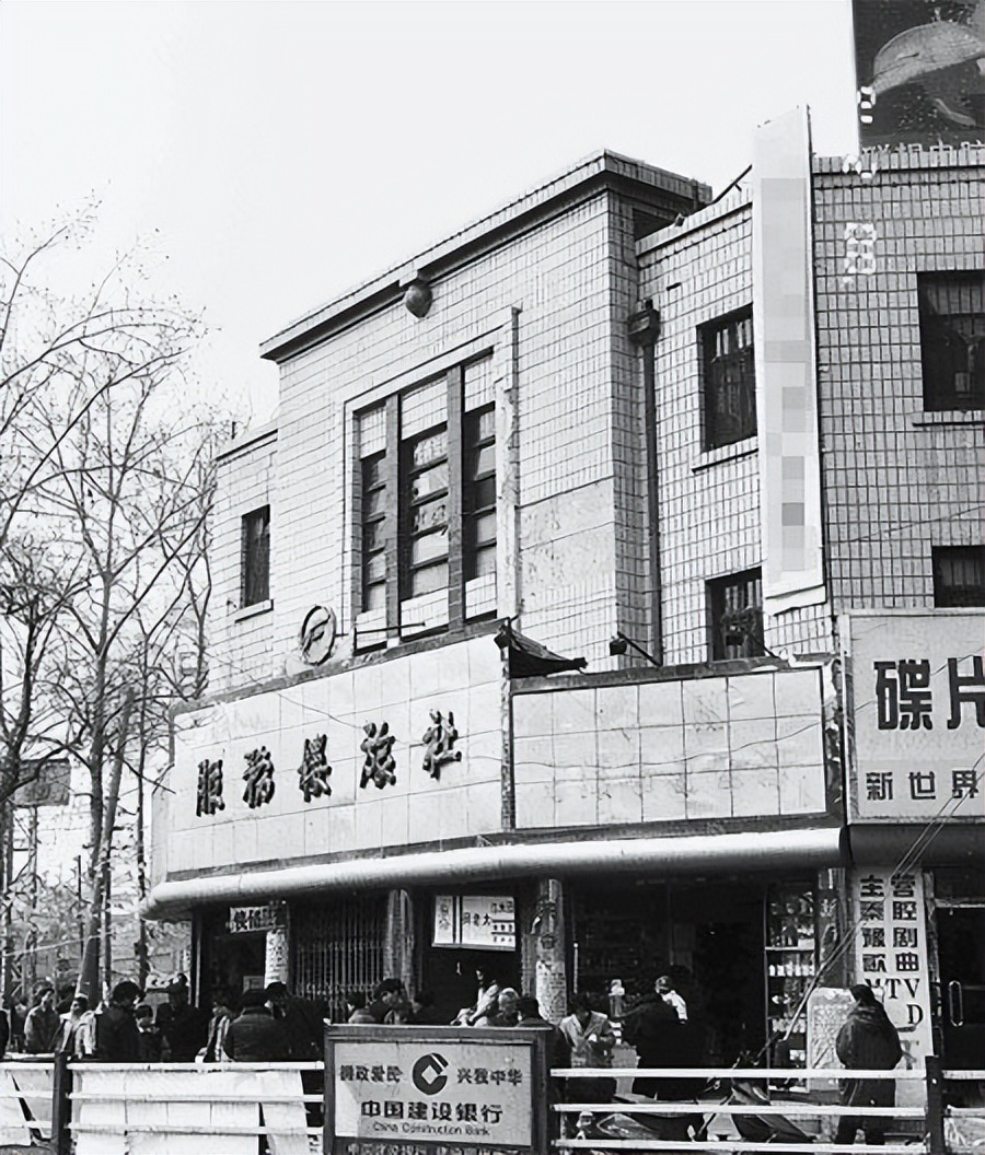 神秘华侨要在家乡投资30亿，一查：支票系伪造，他是本地失业教师