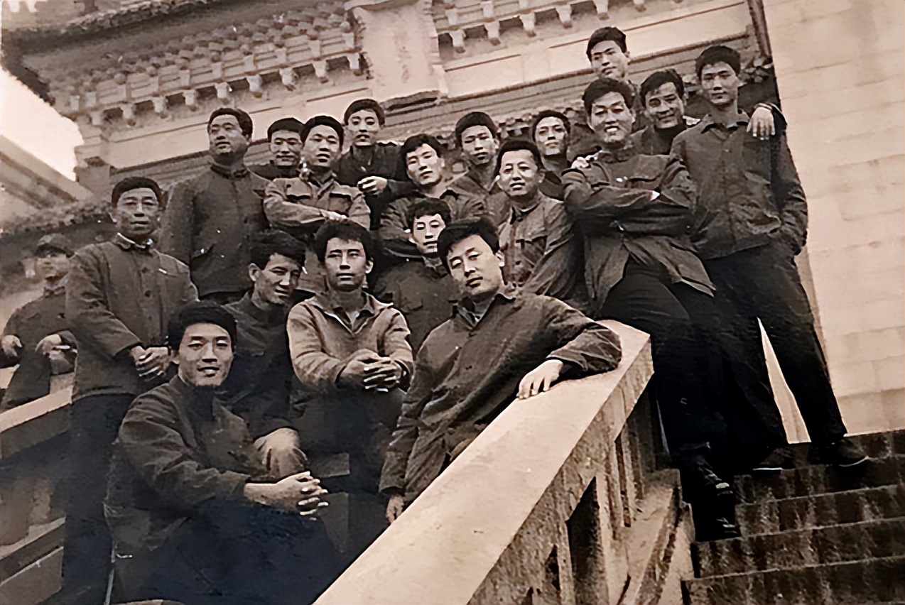 山东足球队历任主教练,历届山东足球教练名单