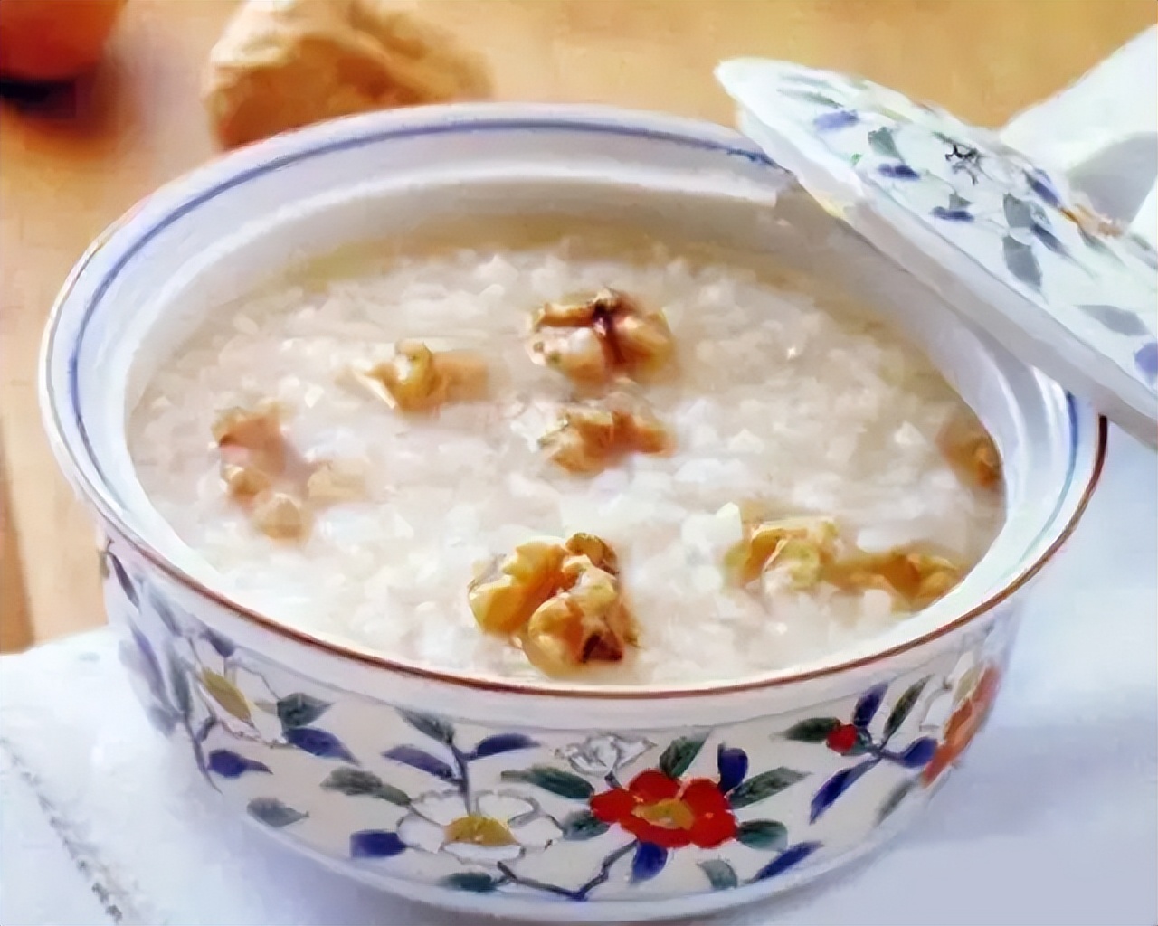 【豫健中医】药膳坊：脸上出现“*血丝红**”要注意了