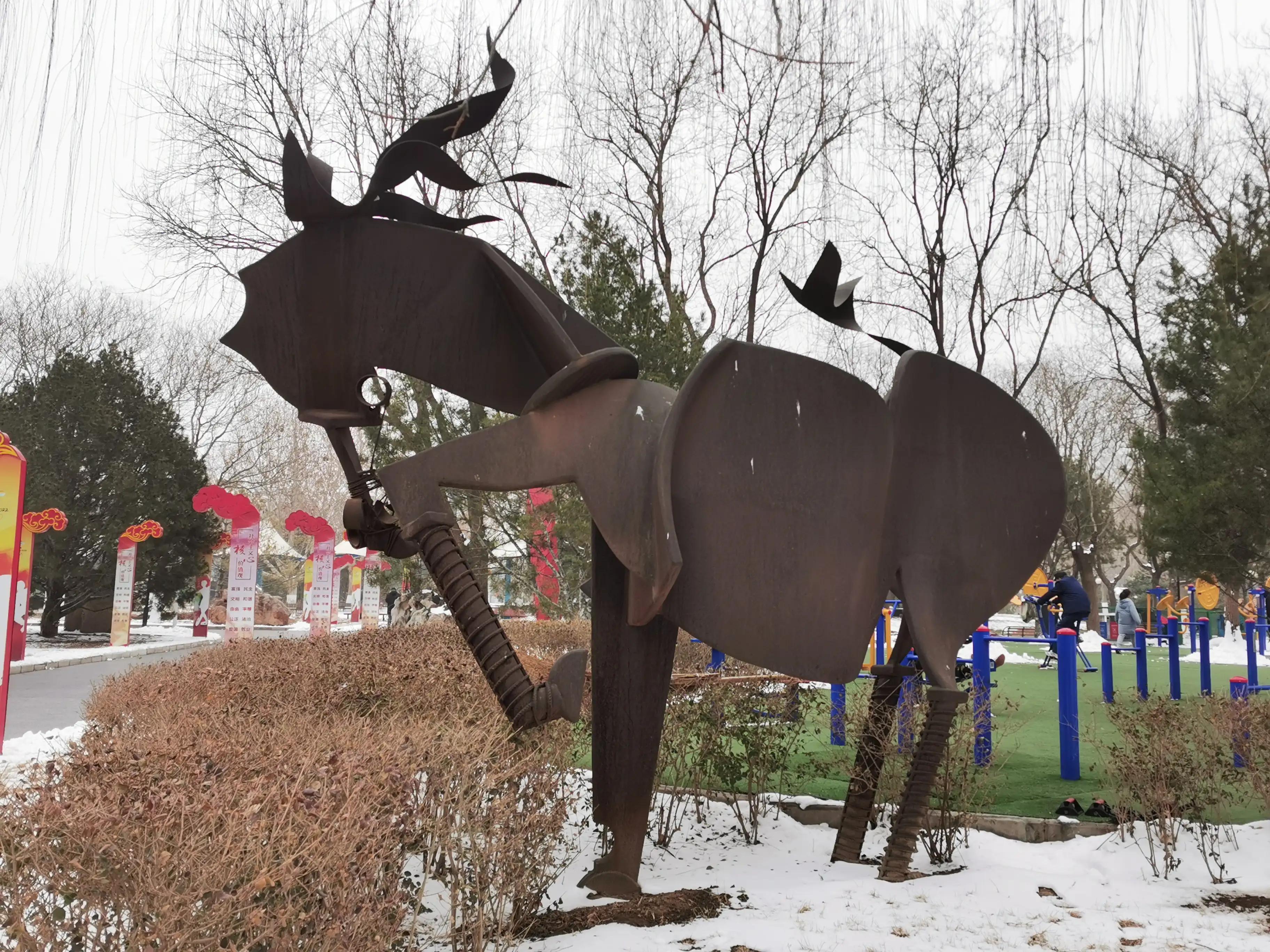 去北京雕塑公园坐几路车,北京石景山区雕塑公园相亲角