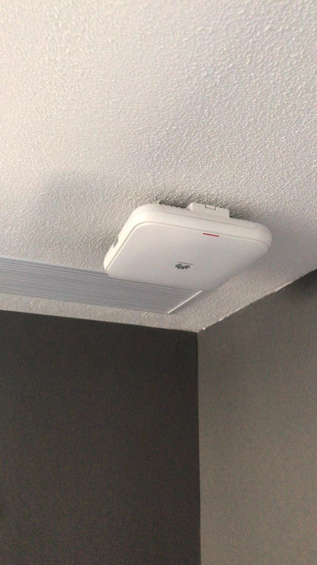 如何自己安装光纤宽带,家里的普通宽带要更换光纤宽带了