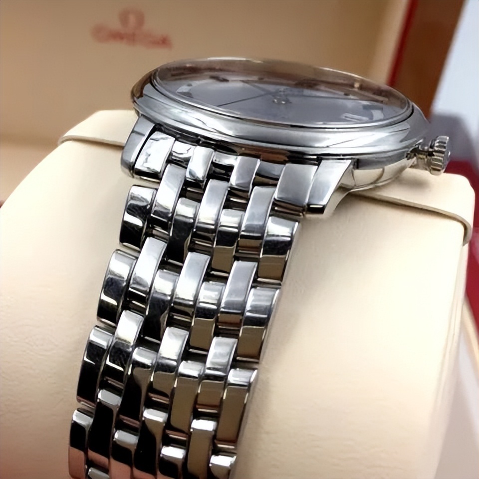 正装表选宝珀还是万国,正装表买40还是42