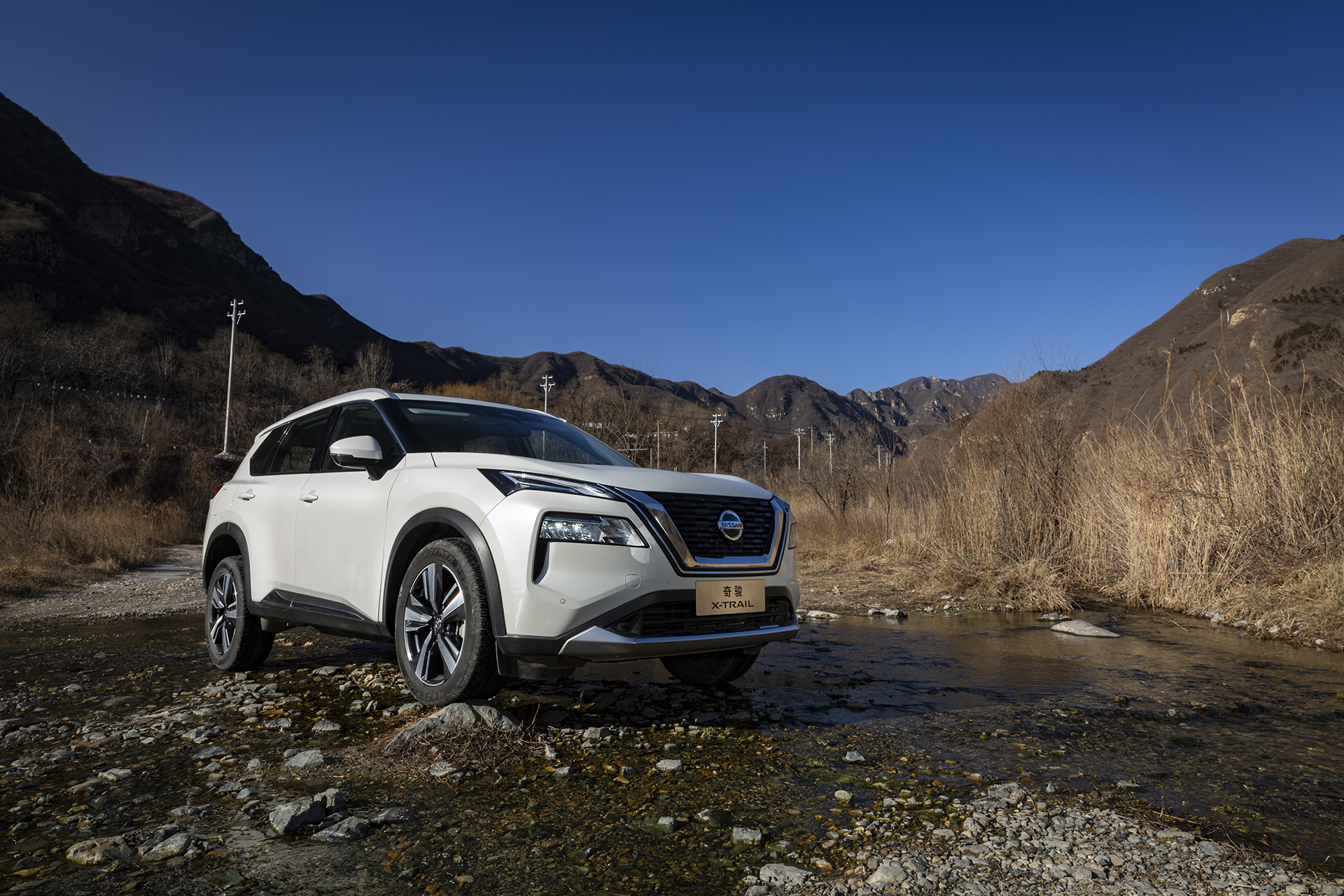 日产奇骏2022款试驾胖哥,日产2019奇骏四驱越野试驾