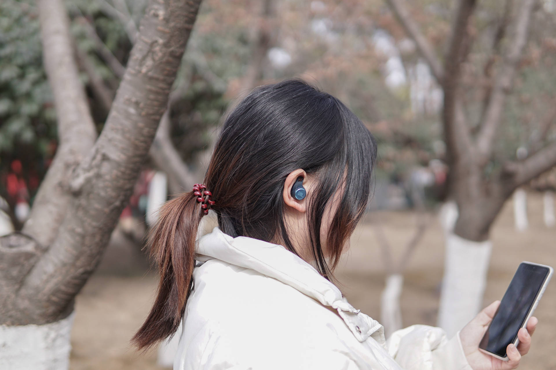 jbl的蓝牙耳机值不值得买,jbl蓝牙耳机各款评价